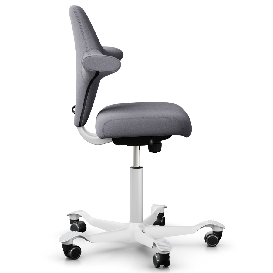 HAG CAPISCO 8126 Stoff Xtreme grau mit flachem Sitz - Gestell weiß - Seitenansicht