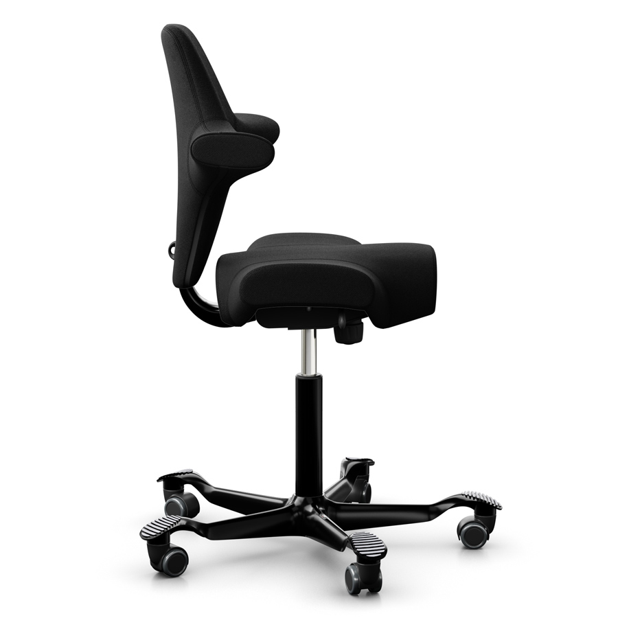 HAG CAPISCO 8106 Stoff Cura schwarz mit Sattelsitz - Gestell schwarz - Seitenansicht