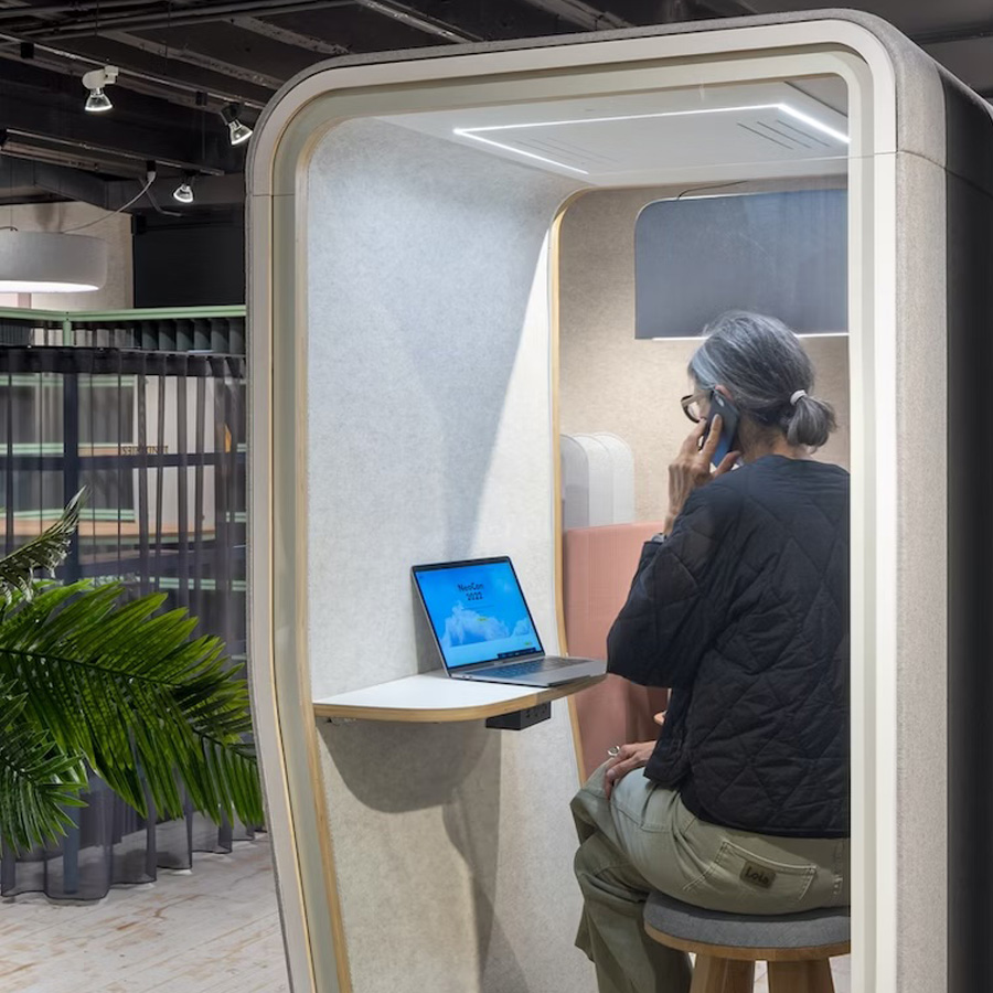 BuzziSpace BuzziNest Booth | Akustik Telefonbox | Beispielbild