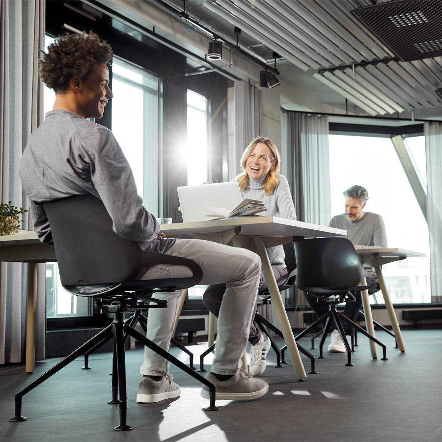 Aeris Numo Fußkreuz mit Gleiter - Beispielbild