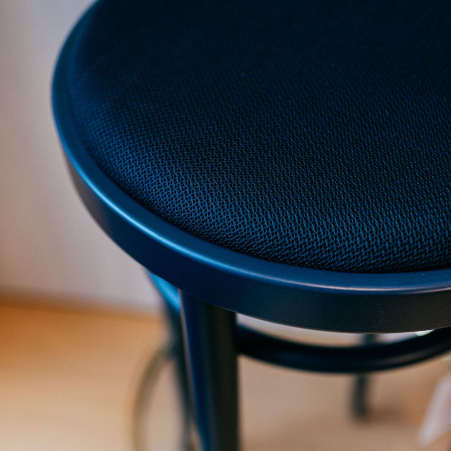 THONET 204 Barhocker | Beispielbild