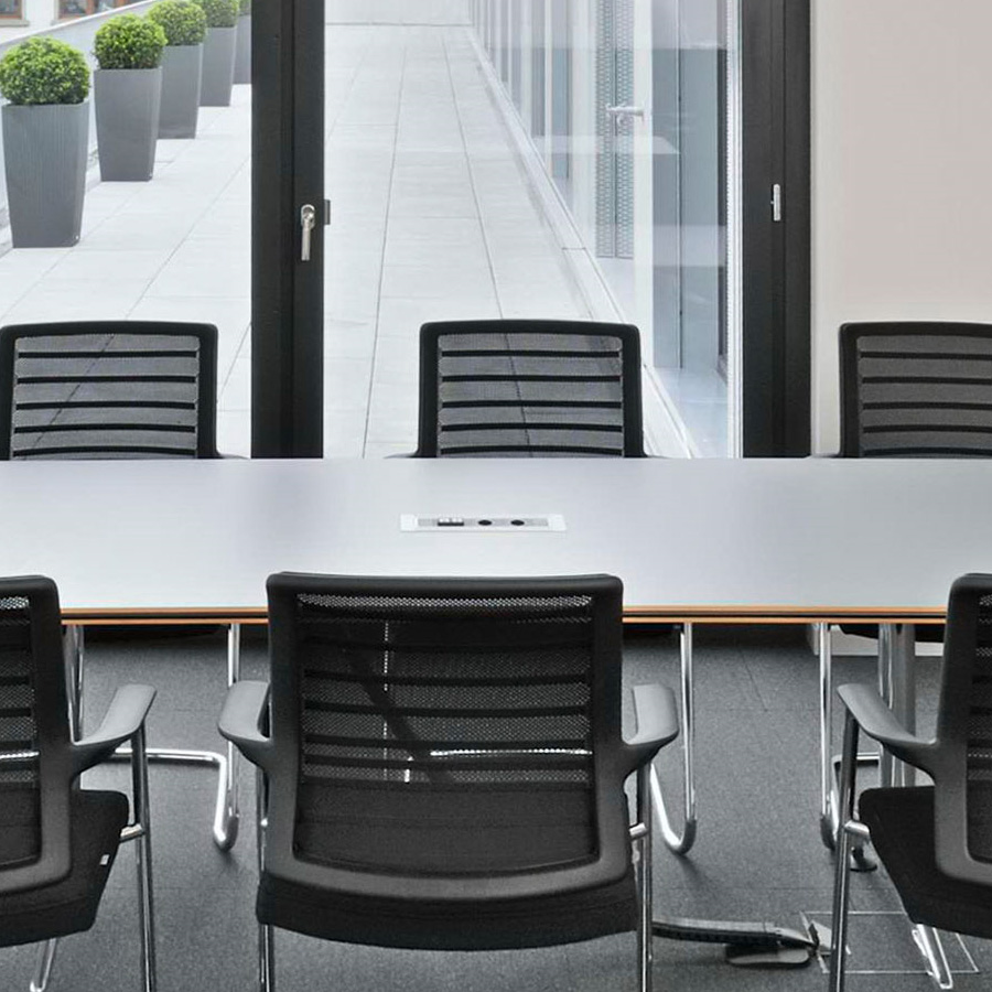 Interstuhl HERO Freischwinger Beispielbild