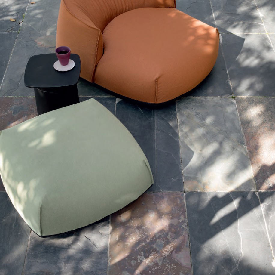 Kristalia Brioni Pouf groß