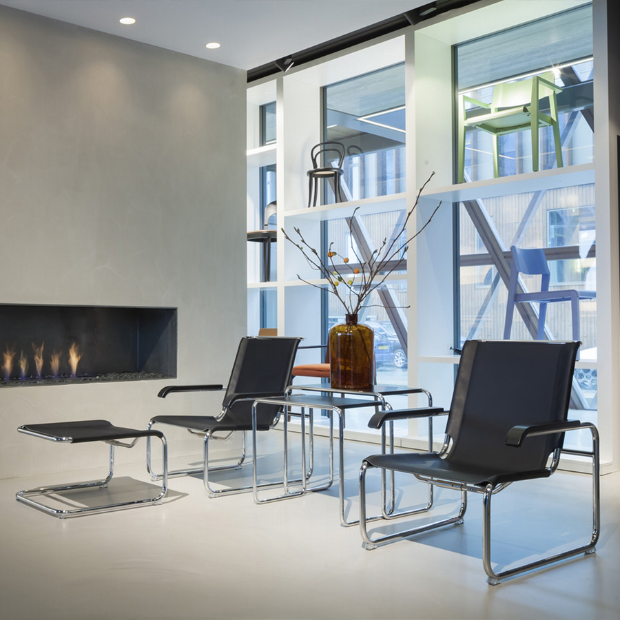 THONET Stahlrohr Loungesessel S 35 mit Armlehnen Leder schwarz - Beispielbild