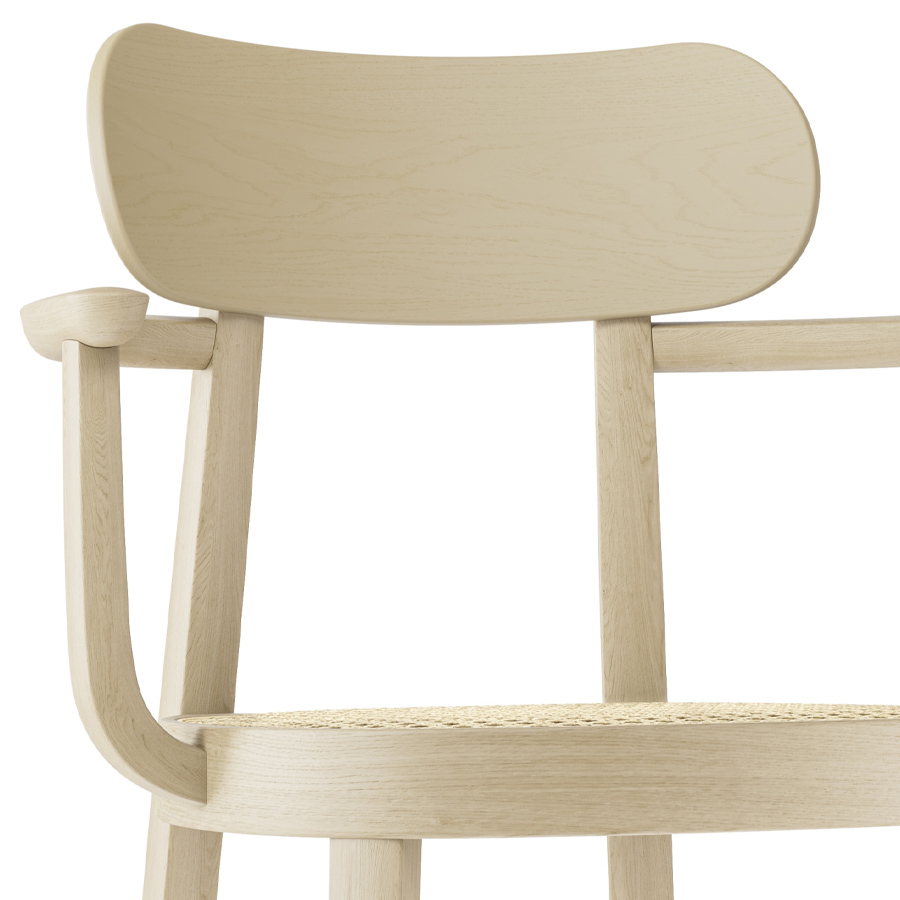 THONET 118 F Holzstuhl mit Armlehnen u. Rohrgeflecht-Sitz Buche gebeizt aufgehellt - Nahaufnahme
