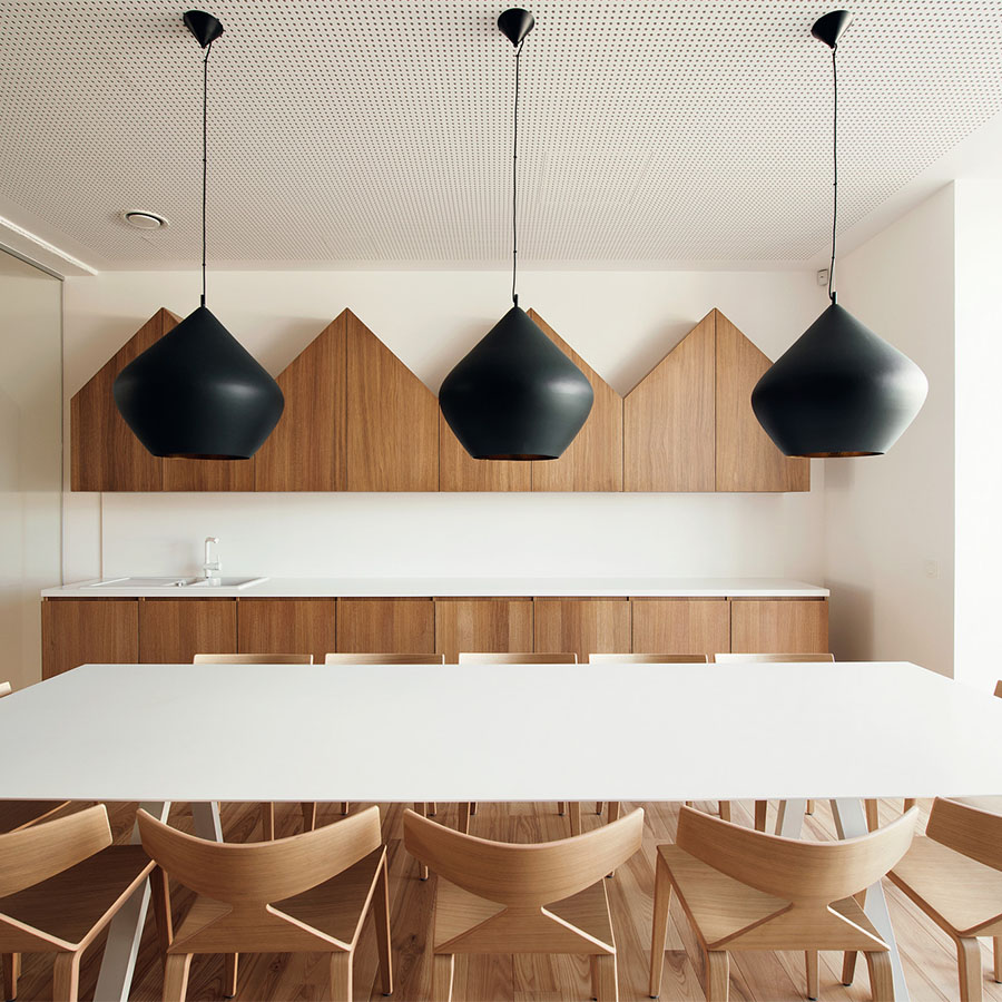 Arper SAYA 3701 Vierfuß Holzbeine - Effekt Teak