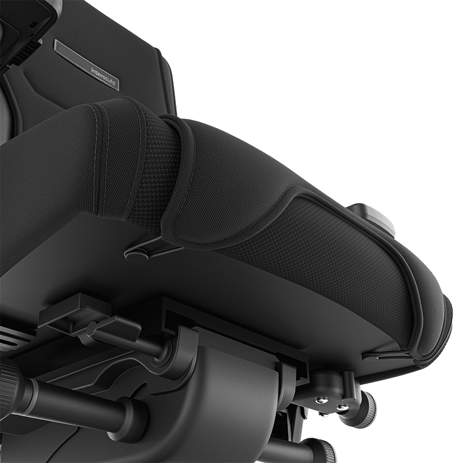 Interstuhl TWENTYFOUR - Detail Befestigung Topper auf Sitzunterseite