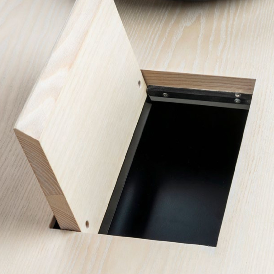 THONET 1500 Allrounder-Tisch - Beispielbild Medienklappe (optional)