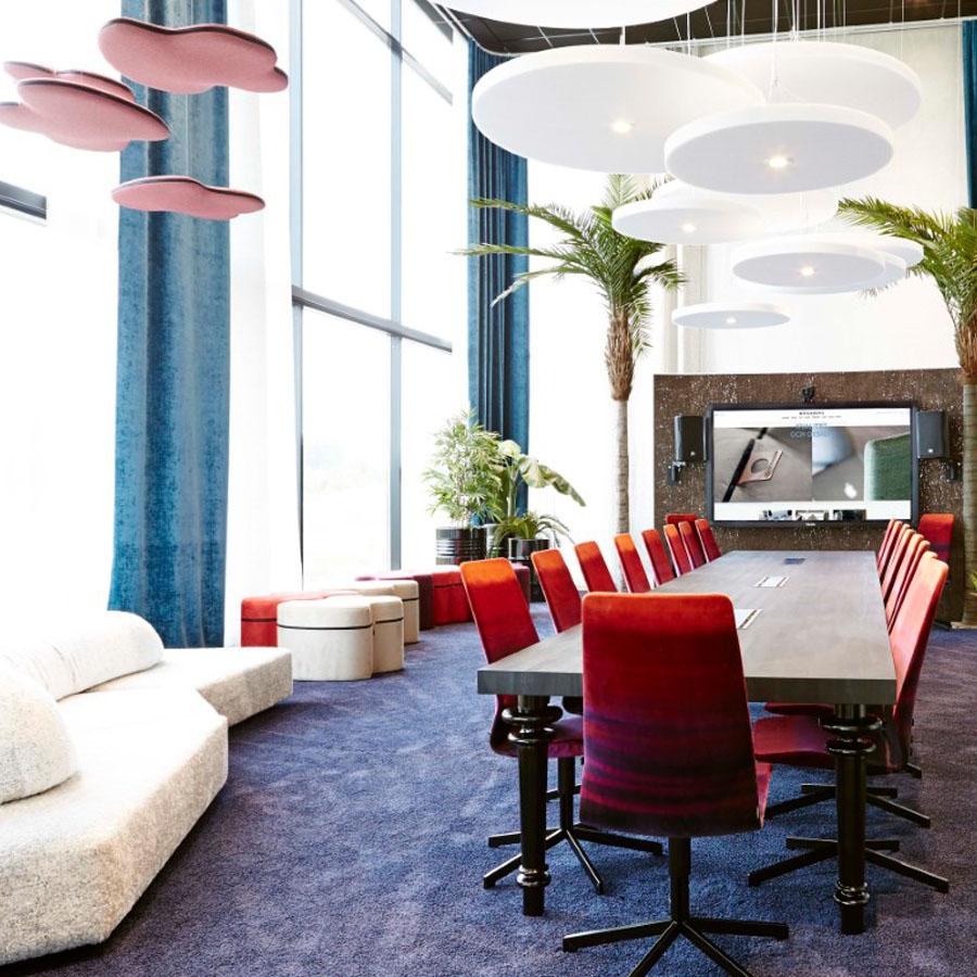 Götessons Hang Over Deckenpaneel in Wolkenform - Beispielbild