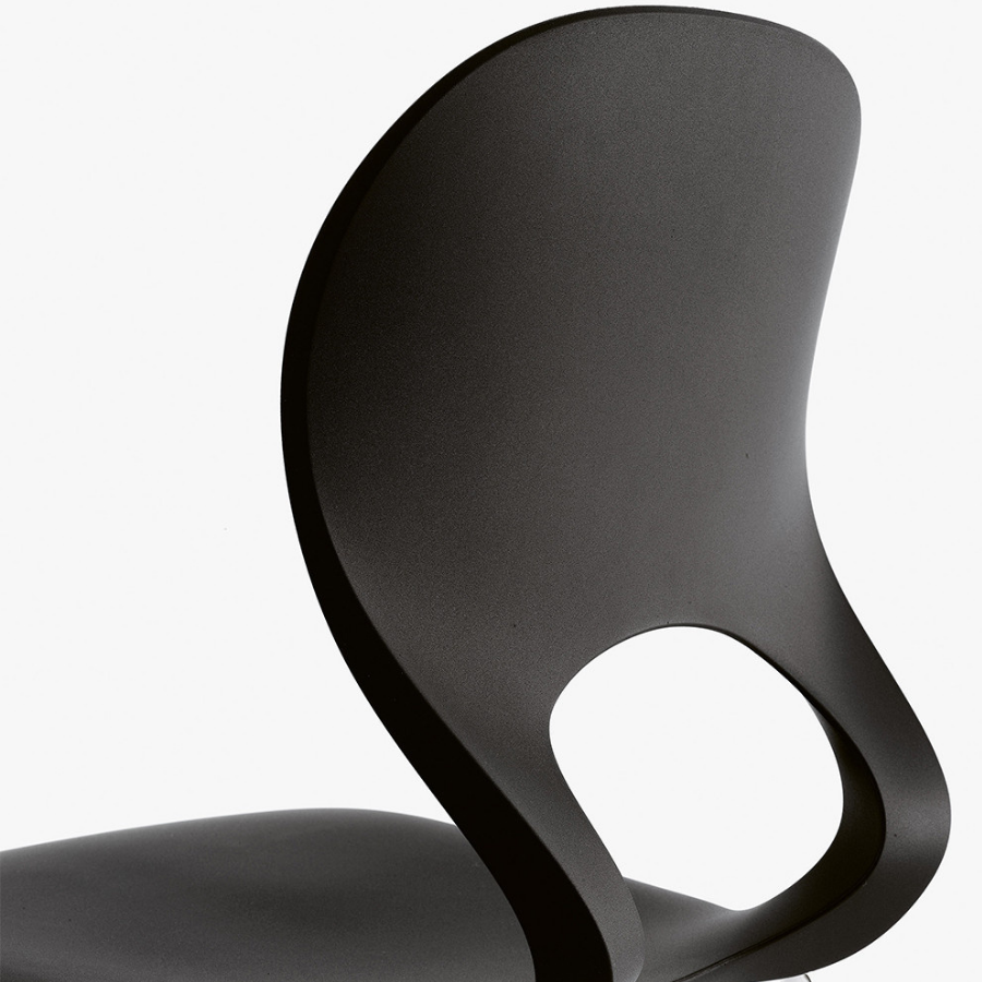 Kristalia PIKAIA Stuhl mit Vierfußgestell Lehne