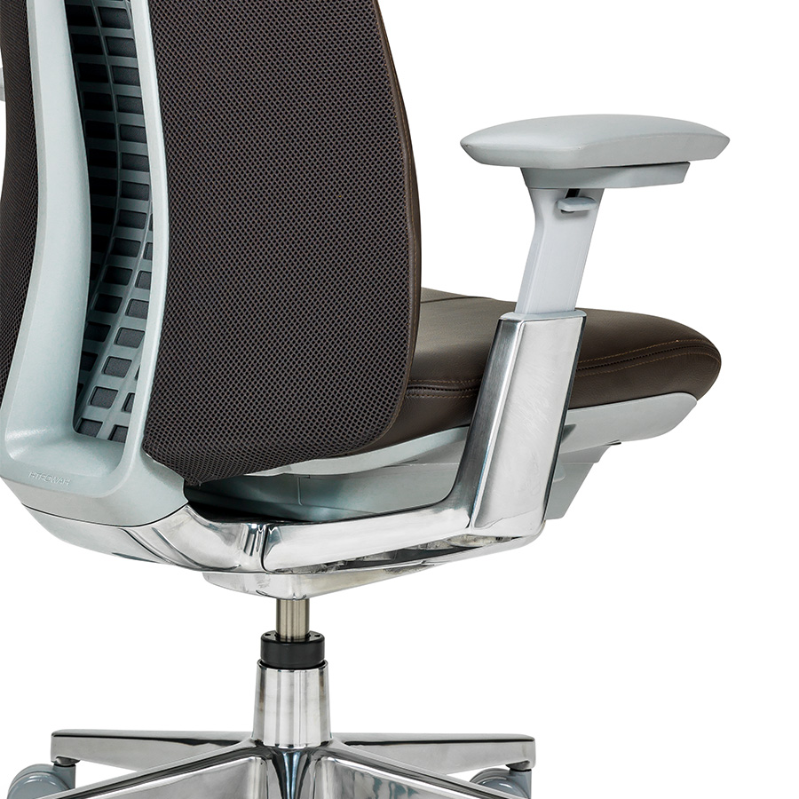 HAWORTH Fern Leder 1148 - Kunststoffteile Fog - Gestell Alu poliert -Detail