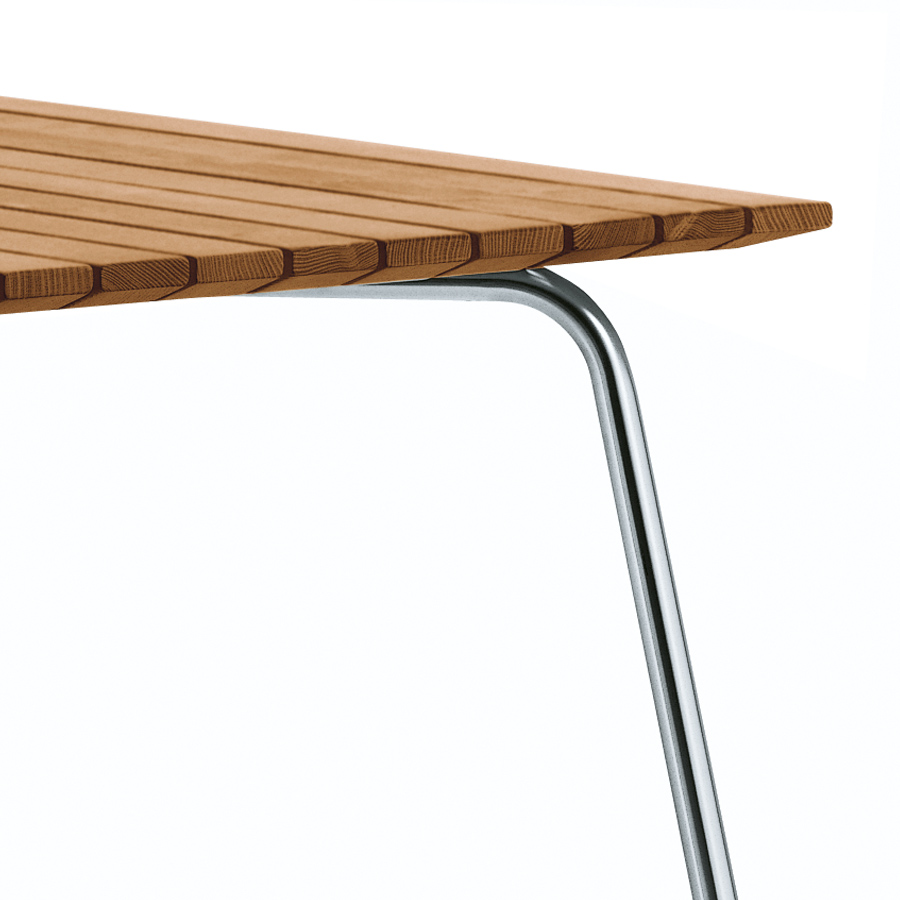 THONET S 1040 Gartentisch - Gestell verchromt - Nahaufnahme