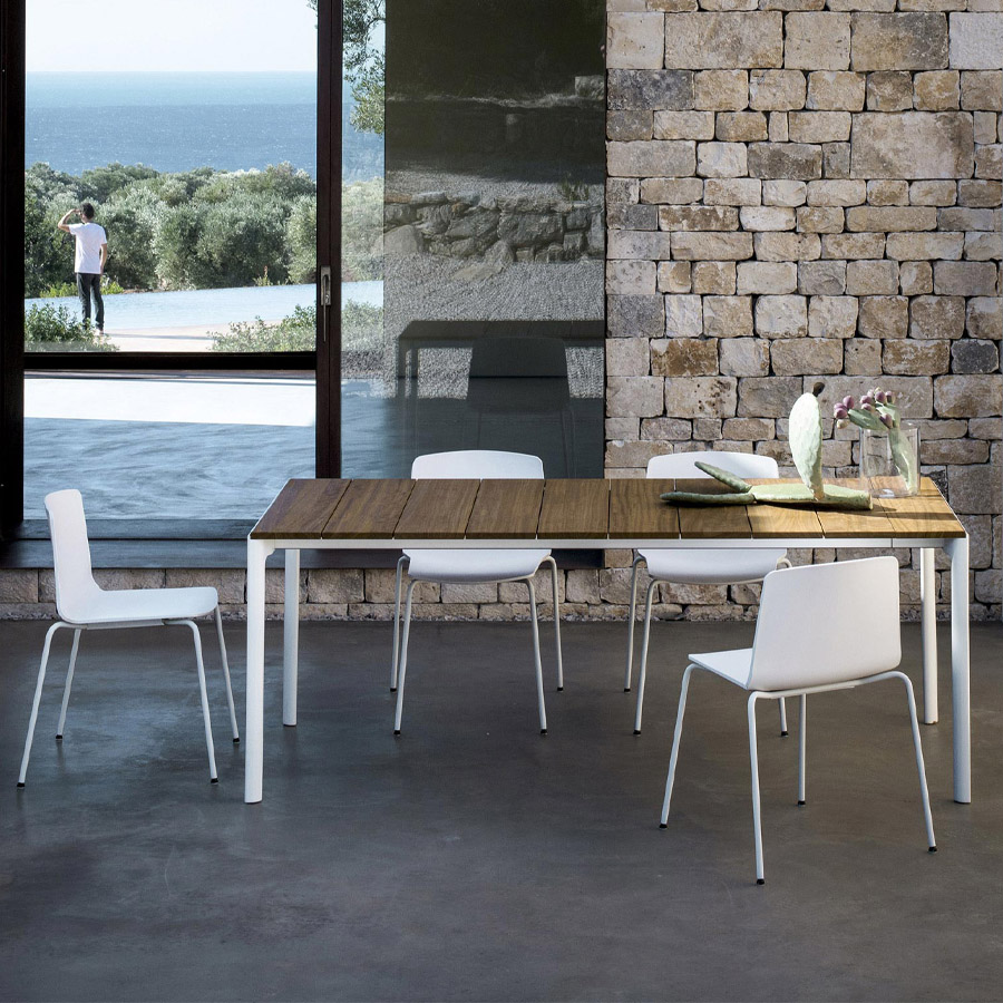 Kristalia Maki | Outdoor Tisch | Slatted Teakholz Platte