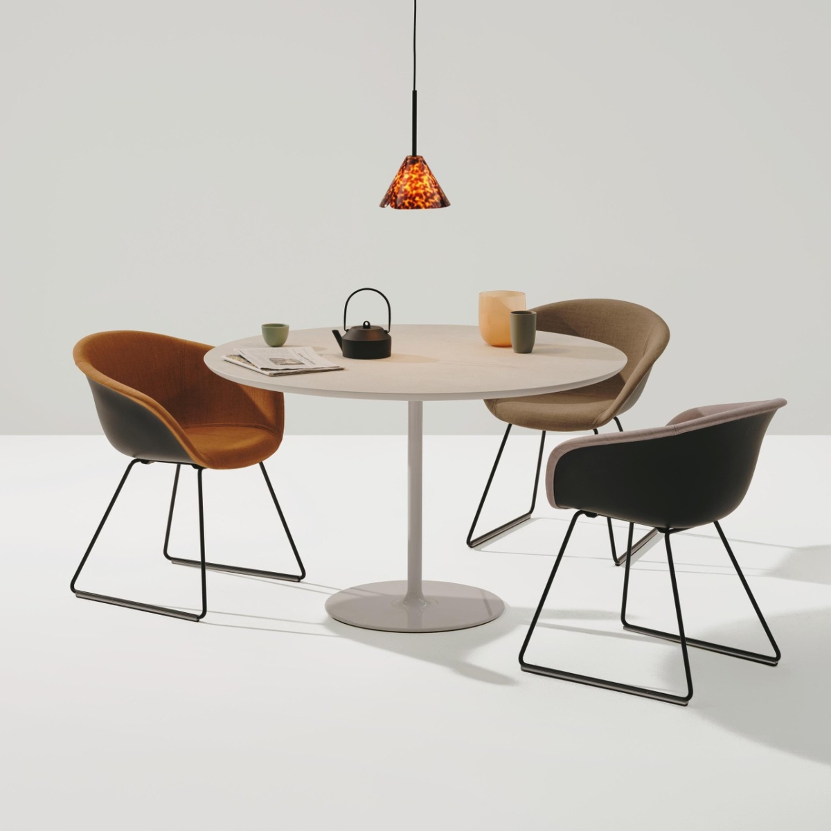 Arper DUNA 02 4200 Stuhl | Kufengestell | verschiedene Farben