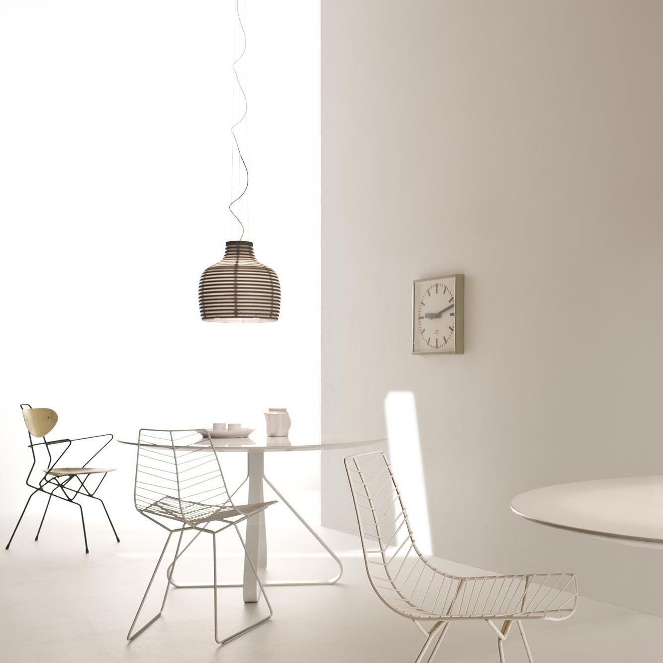 Arper Leaf Modell 1820 Stuhl weiss