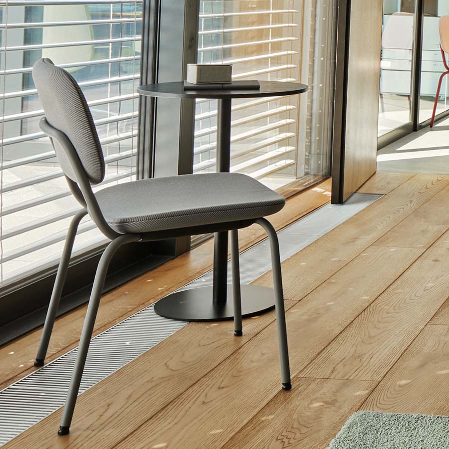 Profim Tisch LR48 - Platte Holzdekor Esche CNA02 schwarz - Gestell RAL 9005 schwarz