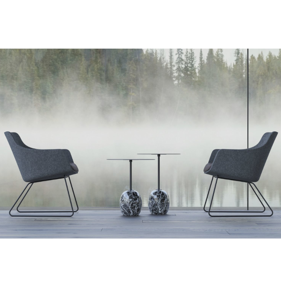 Klöber WOOOM (woo57) Sessel niedrig mit Kufengestell mit Seitenwangen