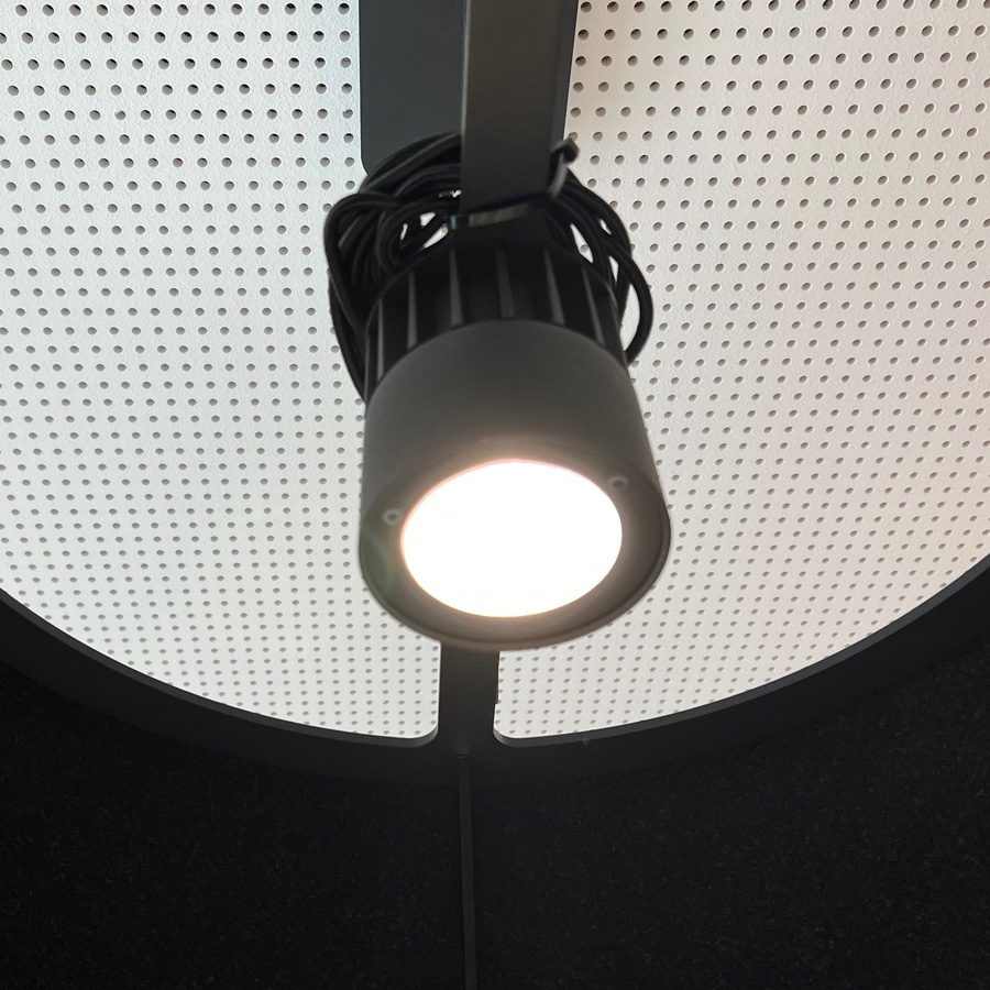 BuzziSpace BuzziShape - Größe L - Lichtquelle LED Spot Nahaufnahme