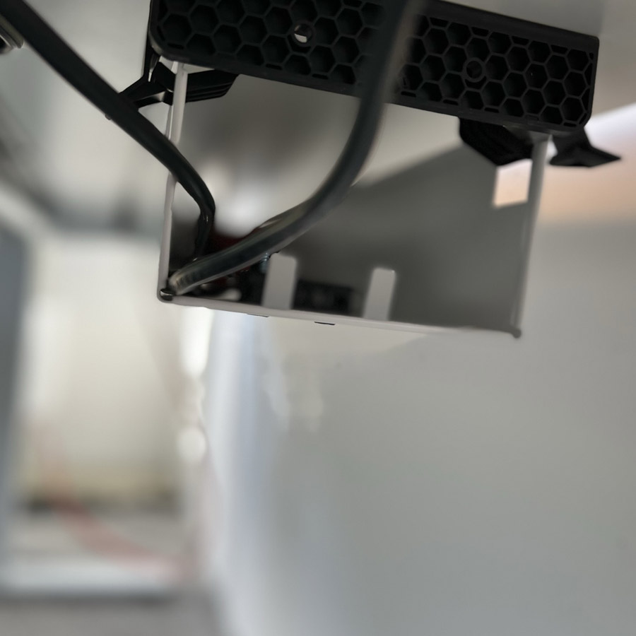 Kinder Schreibtisch CLEO Kabelkanal Detailansicht