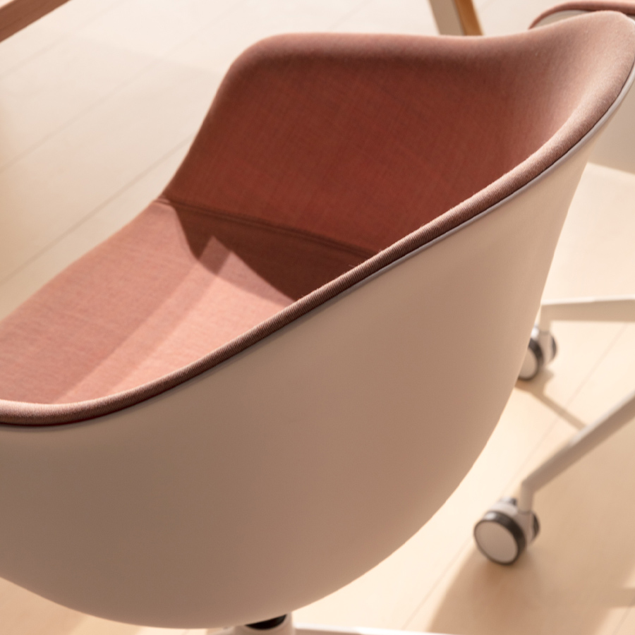 lapalma SEELA AC S342 Nahaufnahme der stoffbezogenen Innenschale