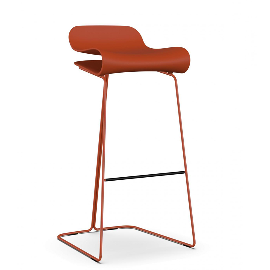 Kristalia BCN Barhocker 76 cm mit Kufen Farbe rote Koralle