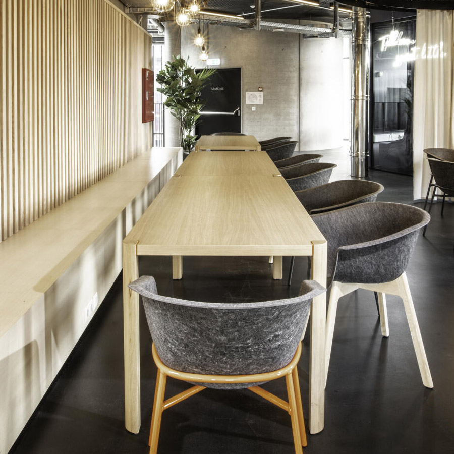 THONET S 1140 Allrounder-Tisch Esszimmer - Beispielbild - Eiche aufgehellt