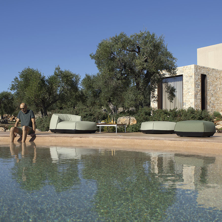 Kristalia BRIONI Outdoor Pouf mittel Stoff Heritage Leaf