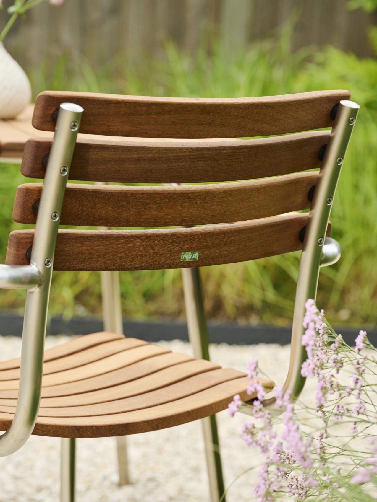 THONET S 40 F Gartenstuhl Stahlrohr-Freischwinger mit Armlehnen | Gestell verchromt