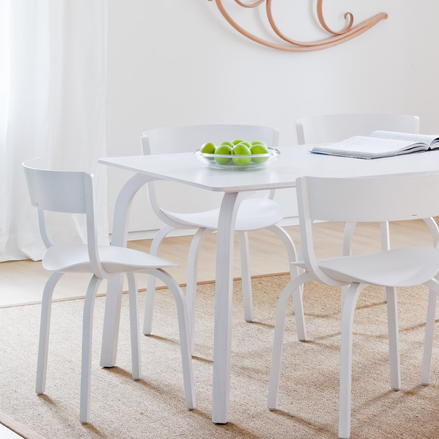 THONET Holzstuhl 404-Serie - Eiche weiß lasiert