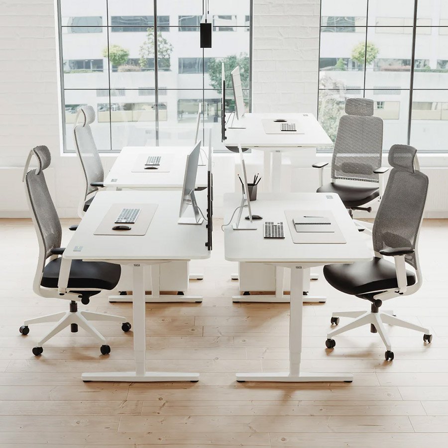 Yaasa Desk Pro Gestell weiß, Tischplatte Weiß