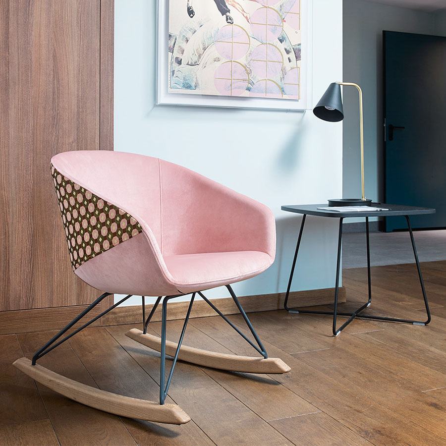 Bejot Oxco W 790 Schaukelstuhl auf Anfrage mit zwei Farben wählbar