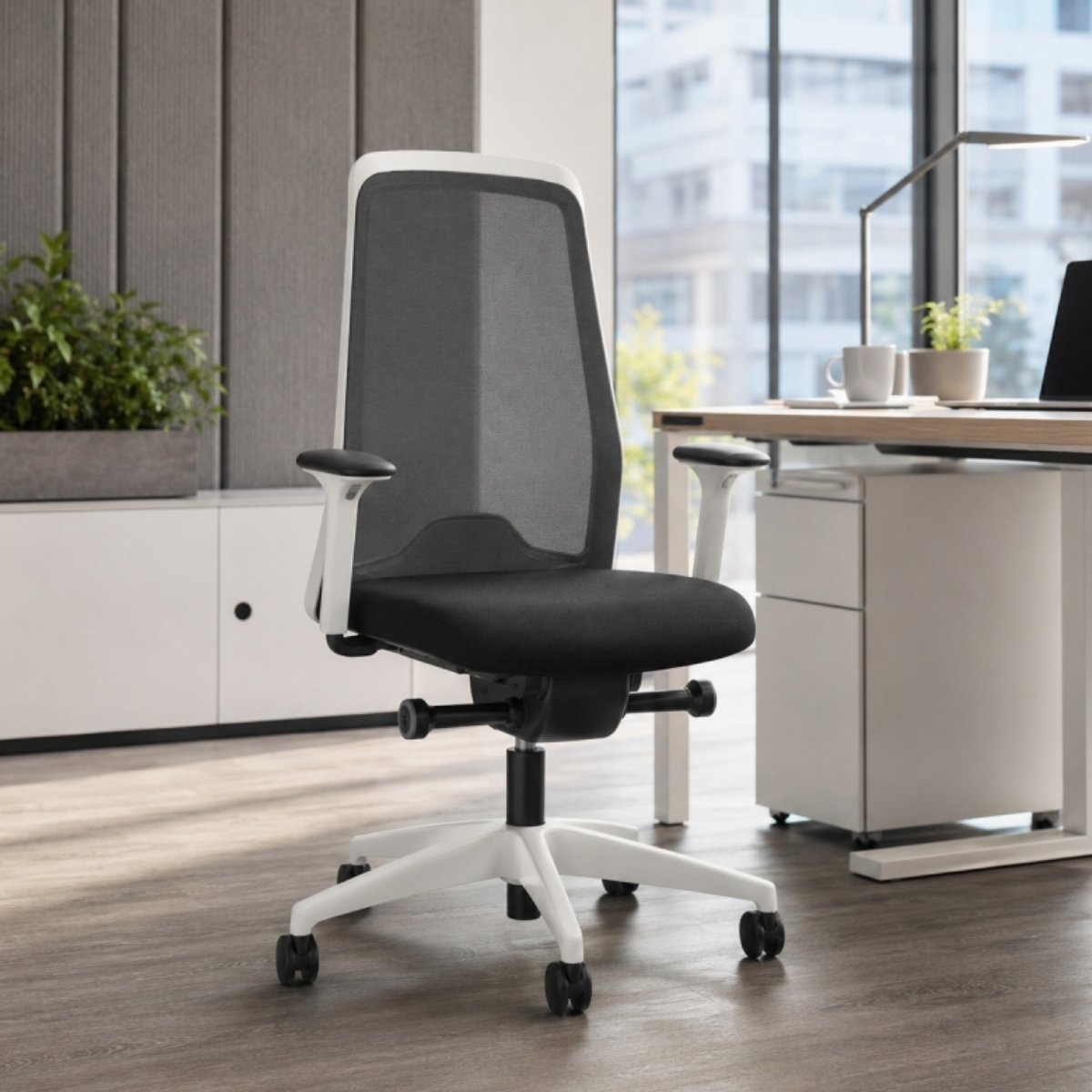 Interstuhl EVERYis1 EV211 weiss -netz schwarz