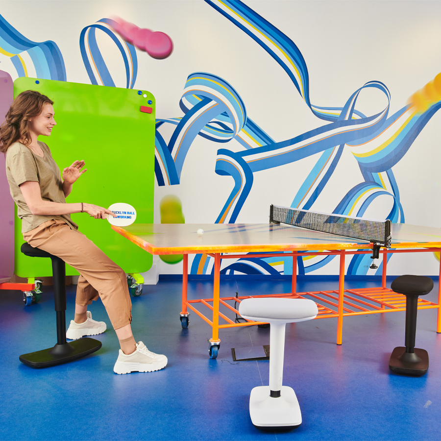 Trendoffice to-swift (SW 9299) Stehsitz Pendelhocker - Beispielbild 1