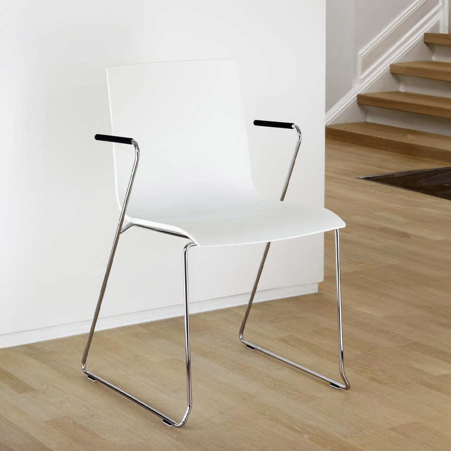 THONET S 180 ST Konferenzstuhl | Beispielbild | Ausführung mit Armlehnen