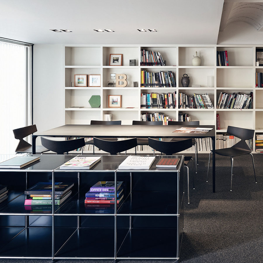 Arper SAYA 3701 Holz Vierbeiner - Schale schwarz - Gestell Chrom