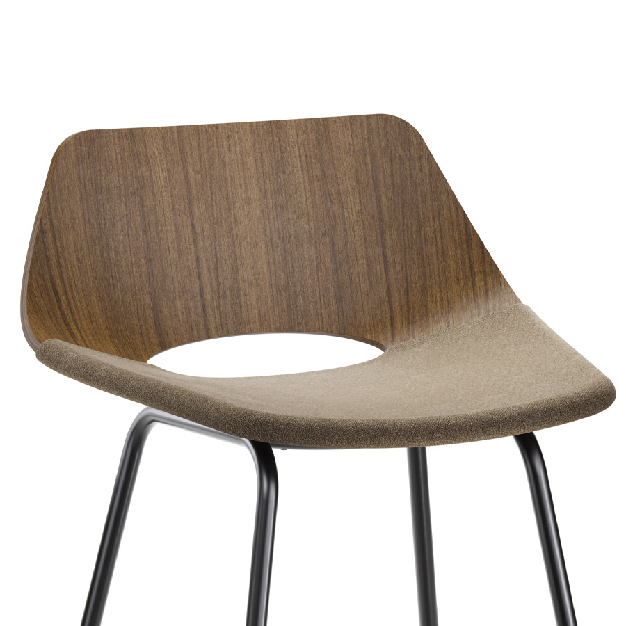 THONET S 661 SPVH Stahlrohrhocker Nussbaum - Sitzfläche gepolstert - Gestell schwarz matt - Nahaufnahme