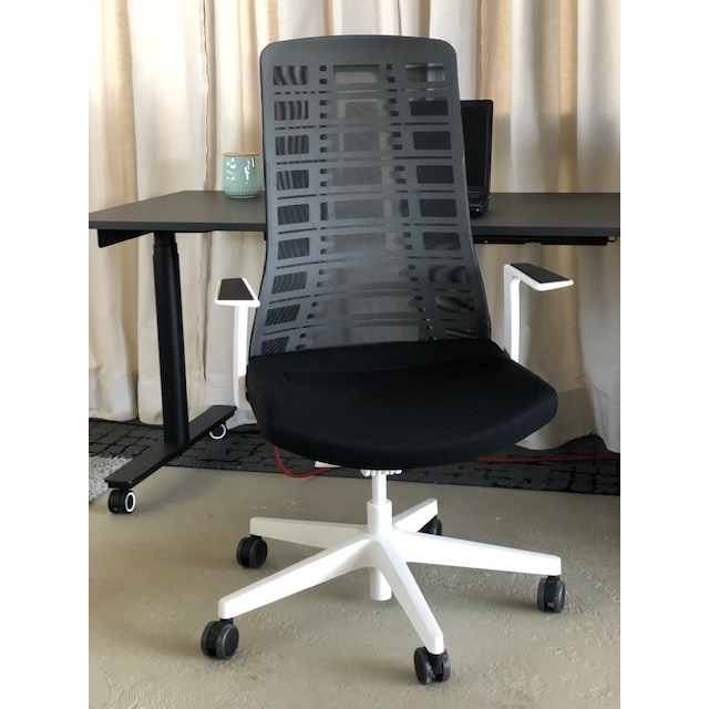 Interstuhl PUREis3 PU21C Sitz schwarz - Netz schwarz