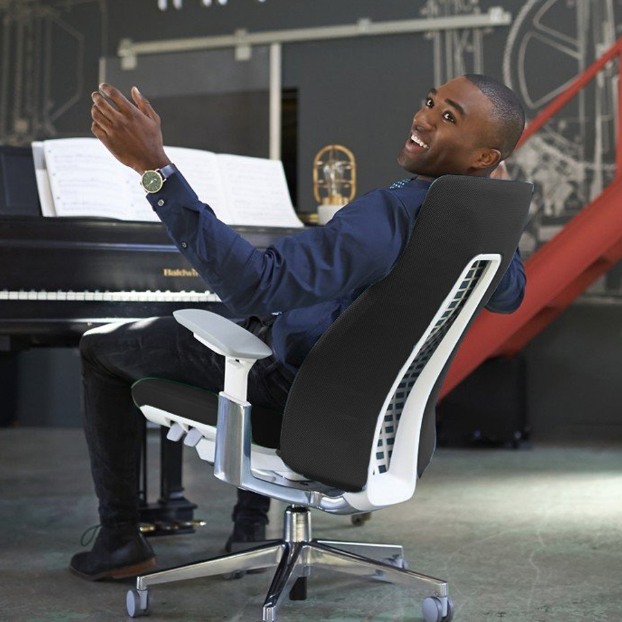 HAWORTH Fern Bürodrehstuhl grau mit Netzrücken Alu poliertes Fußkreuz - 4D Armlehnen