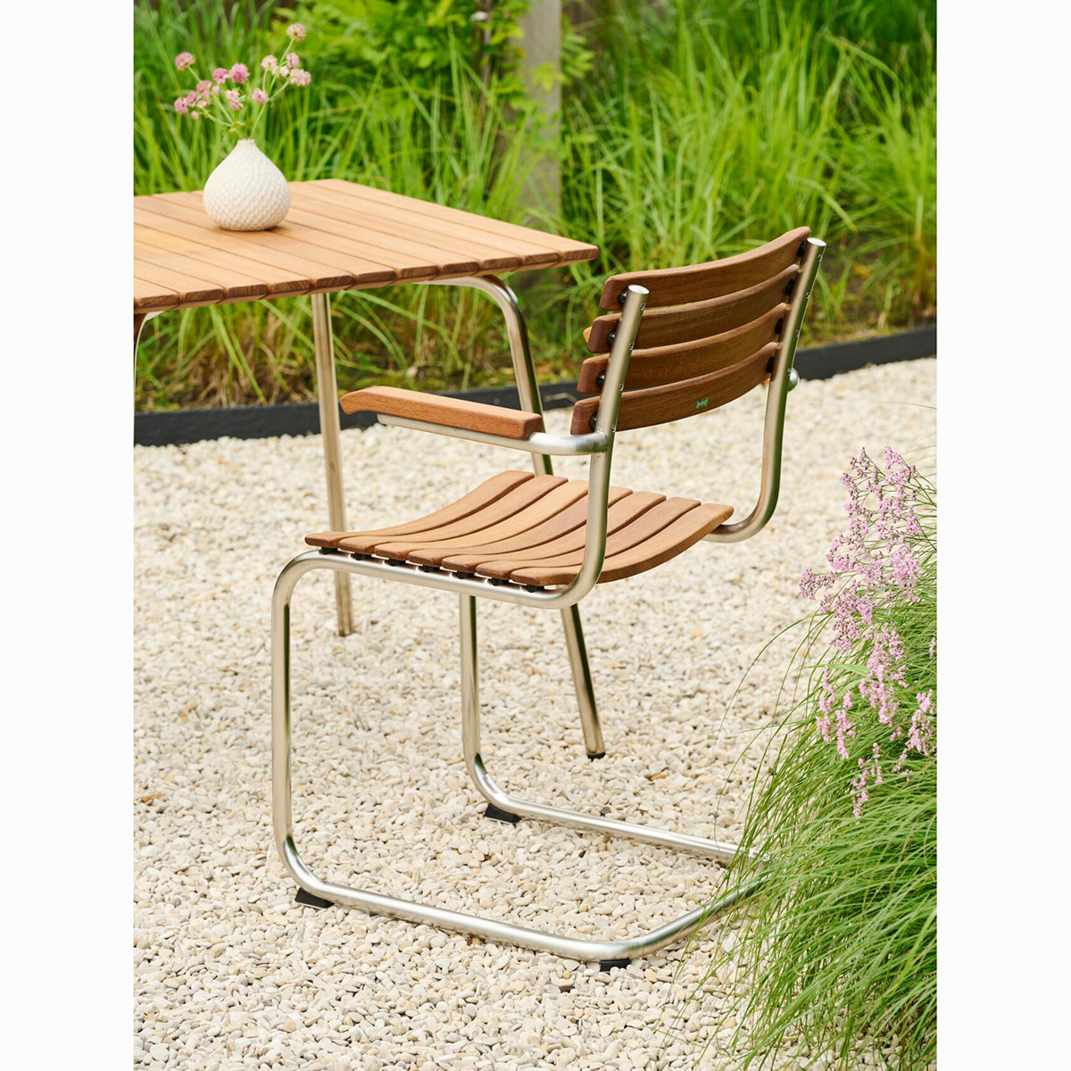 THONET S 40 F Gartenstuhl Stahlrohr-Freischwinger mit Armlehnen | Gestell verchromt