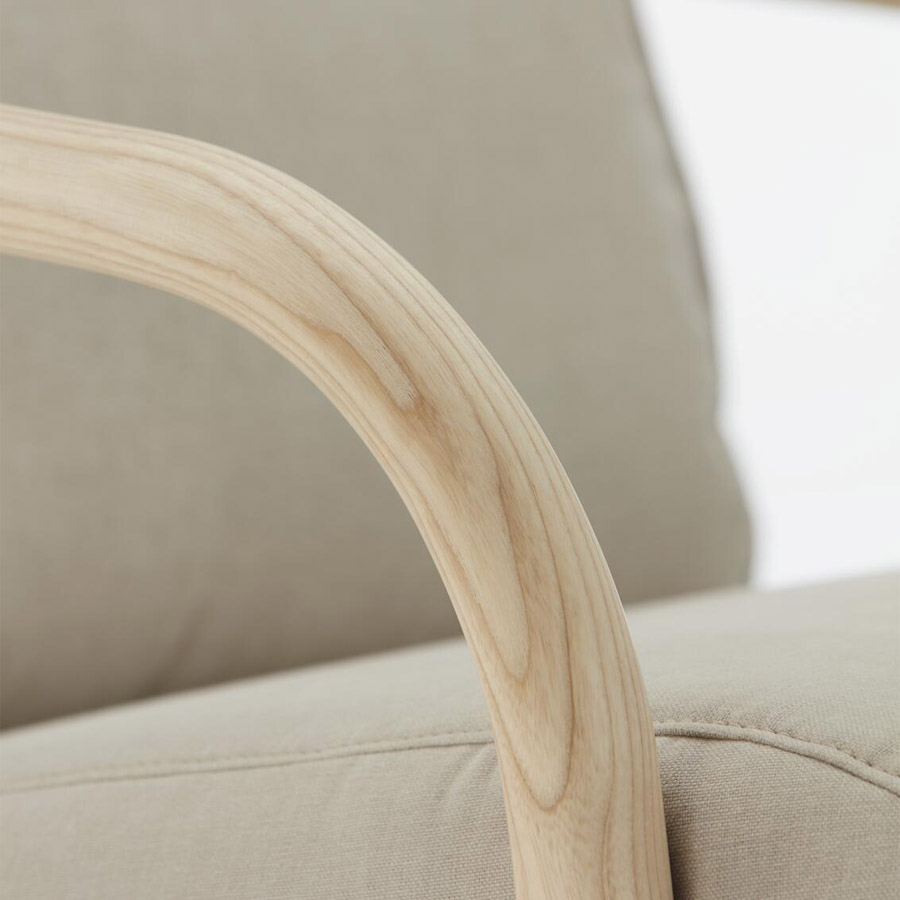 THONET 2001 Bugholzsessel Esche mit Armlehnen - Beispielbild