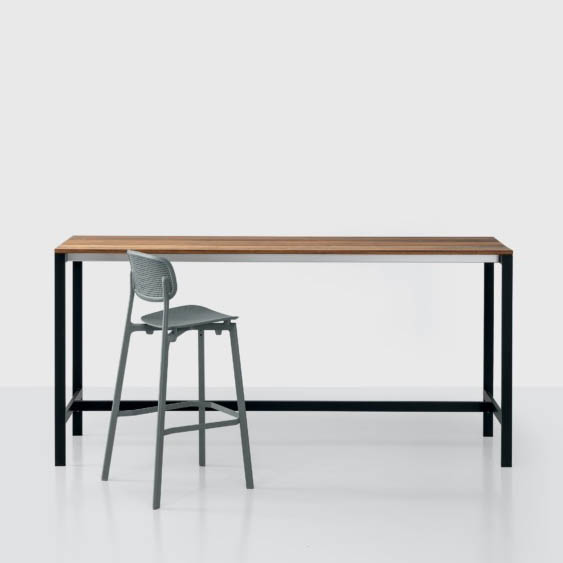 Kristalia COLANDER Barhocker Moodbild Ambiente