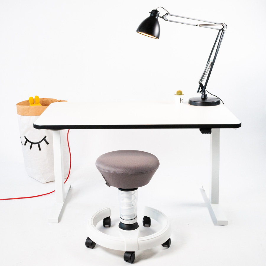 Bundle Kinderschreibtisch CLEO elektrisch höhenverstellbar weiß & aeris Swoppster - weißes Gestell - grauer Sitz