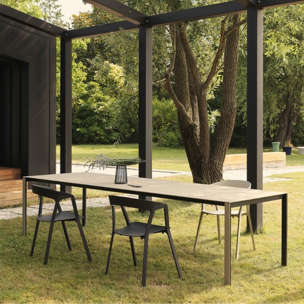 Kristalia Think-K Argilla Esstisch Farbe Grigio chiaro