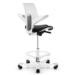 HAG Capisco Puls Stehhilfe 8020 mit Fußring weiß Stoff Nexus schwarz HAG Capisco Puls Stehhilfe 8020 mit Fußring weiß Stoff Nexus schwarz