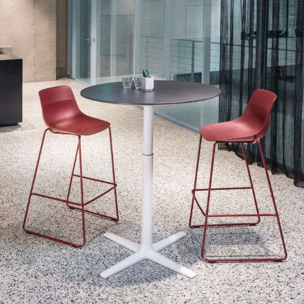 Brunner Crona light bar Kufe chrerry Gestell cherry Moodbild