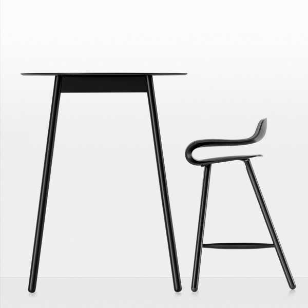 Kristalia BCN Barhocker mit Holzgestell