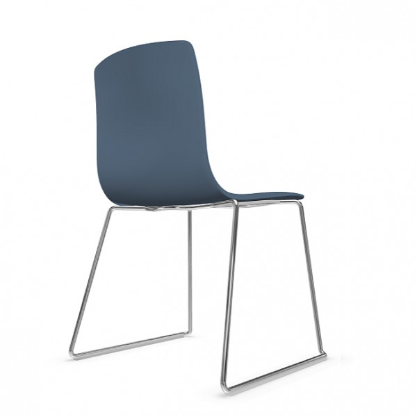 Arper Aava blau mit Gestell verchromt