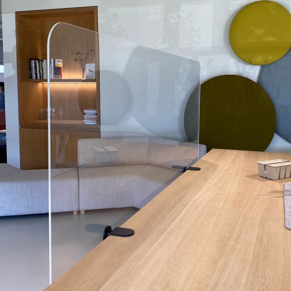 Cascando Acrylglas klar Schreibtisch Trennwand mit Klemmbefestigung - Detail