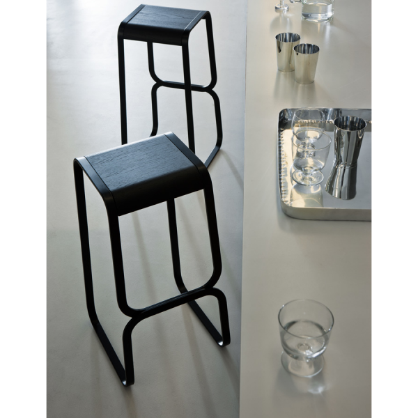 Continuum Barhocker H68 schwarz