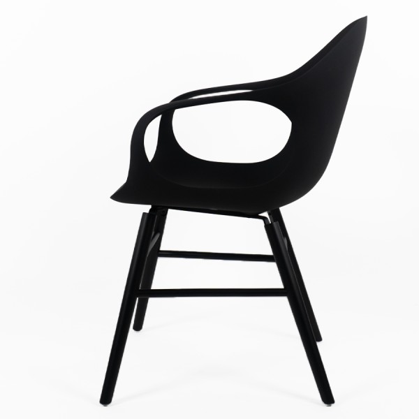 Kristalia ELEPHANT Stuhl mit Holzgestell schwarz Sitzschale schwarz Kristalia ELEPHANT Stuhl mit Holzgestell Eiche schwarz Sitzschale schwarz - Seite